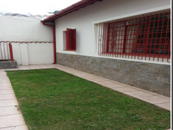 Casa para Locação em Caraguatatuba - 2